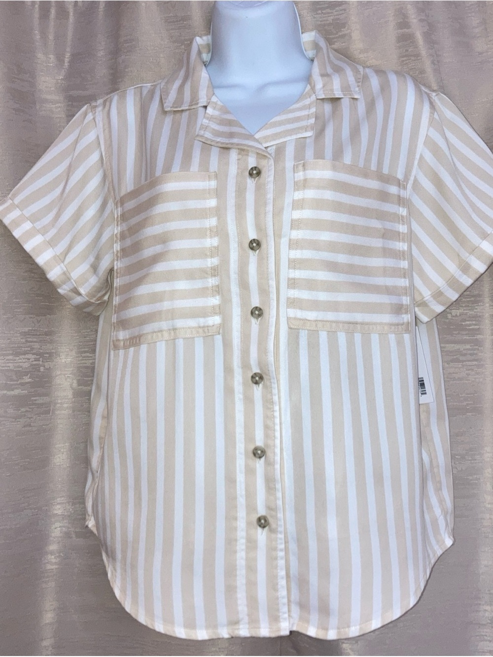 Member’s Mark NWT tan and cream striped tensel camp button down shirt XS